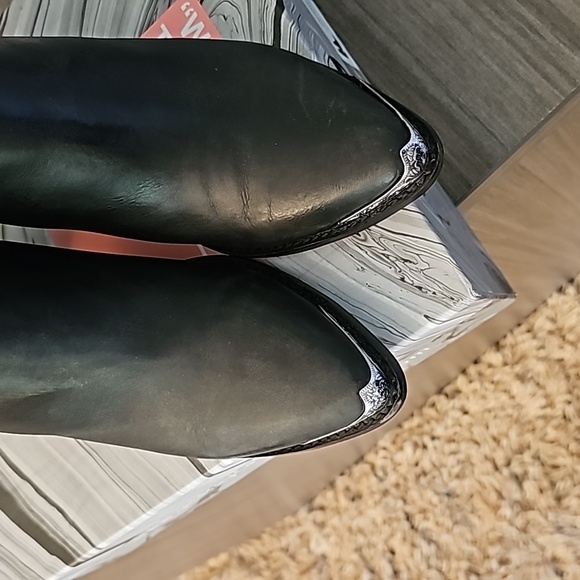 Jeffrey Campbell Cromwell - Picture 6 of 9